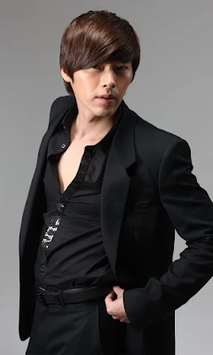 Hyun Bin Wallpaper screenshot-app